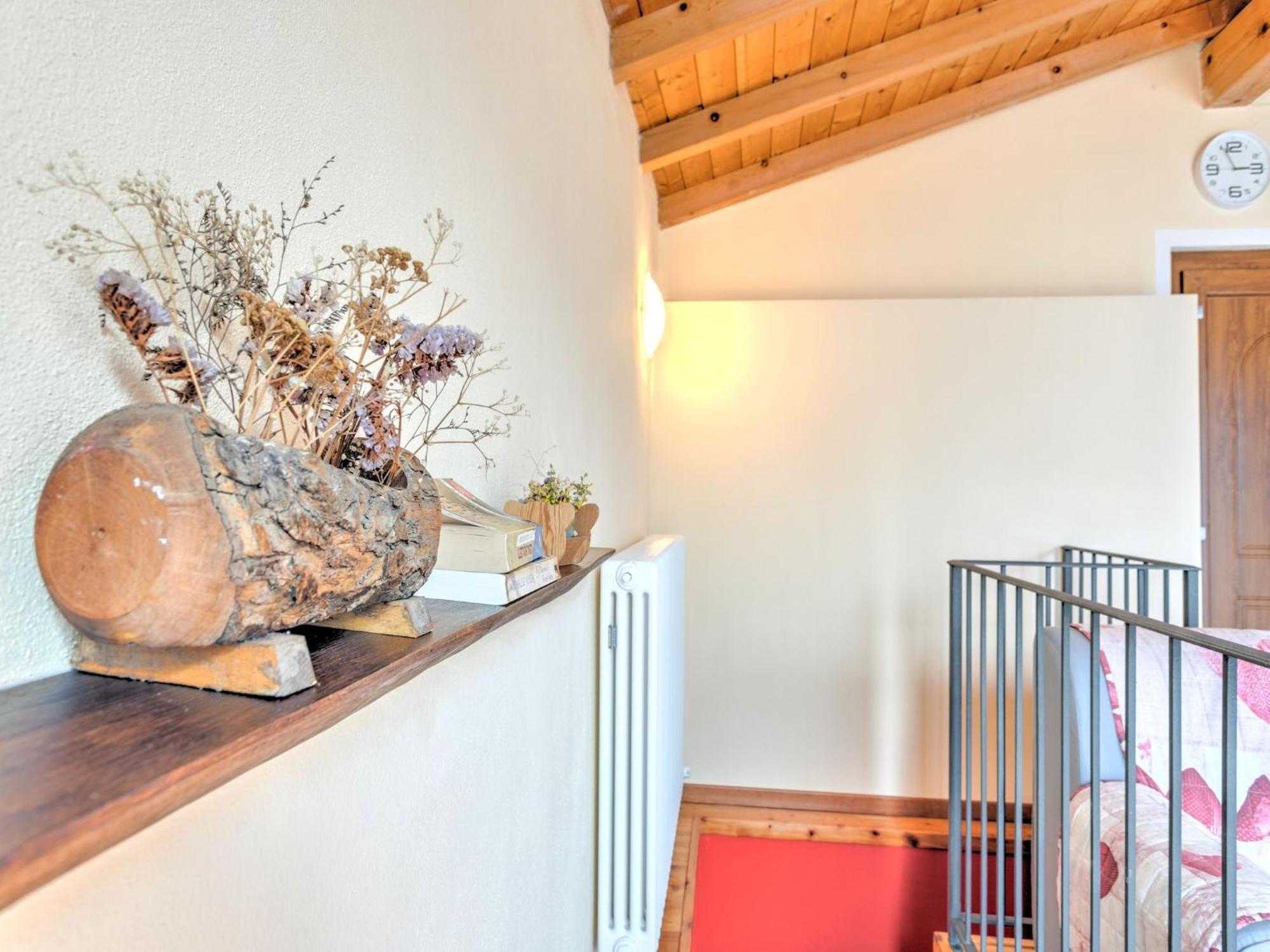 Wonderful Flat With Swimming Pool Lift And Garden Apartment Gravedona Bagian luar foto