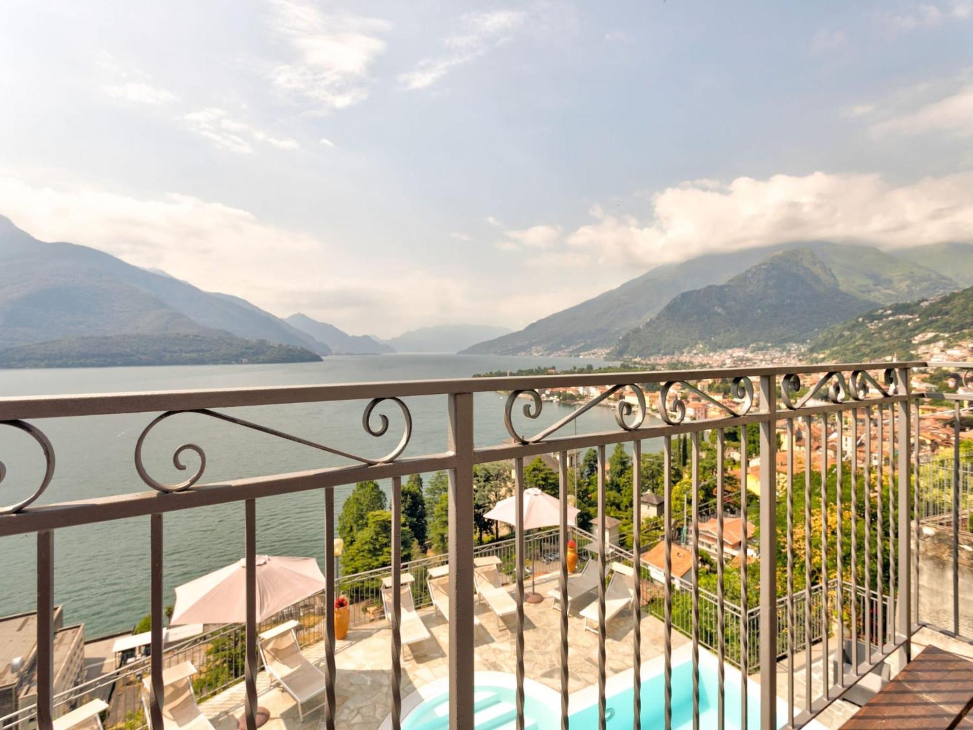 Wonderful Flat With Swimming Pool Lift And Garden Apartment Gravedona Bagian luar foto