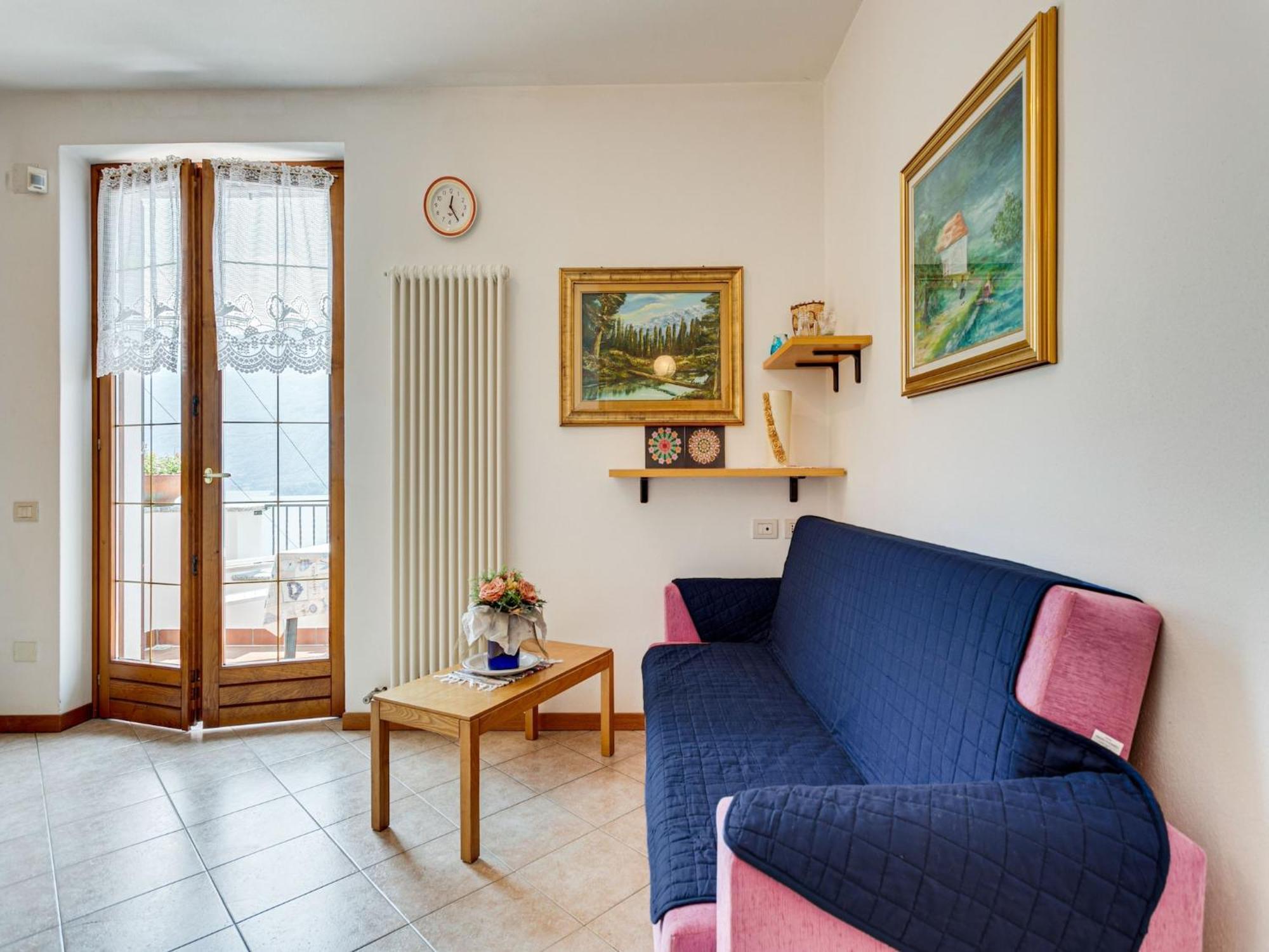 Wonderful Flat With Swimming Pool Lift And Garden Apartment Gravedona Bagian luar foto